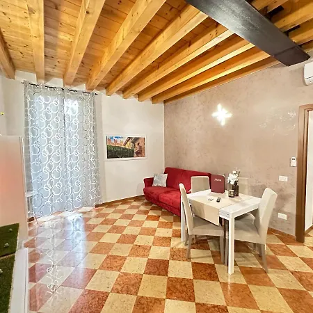 Imperial Mazzini Centro 1 ורונה